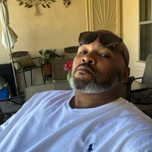 Meet your Posher, Damon